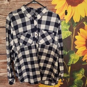NATURALS-Black and White Checkered Button-Up Shirt
